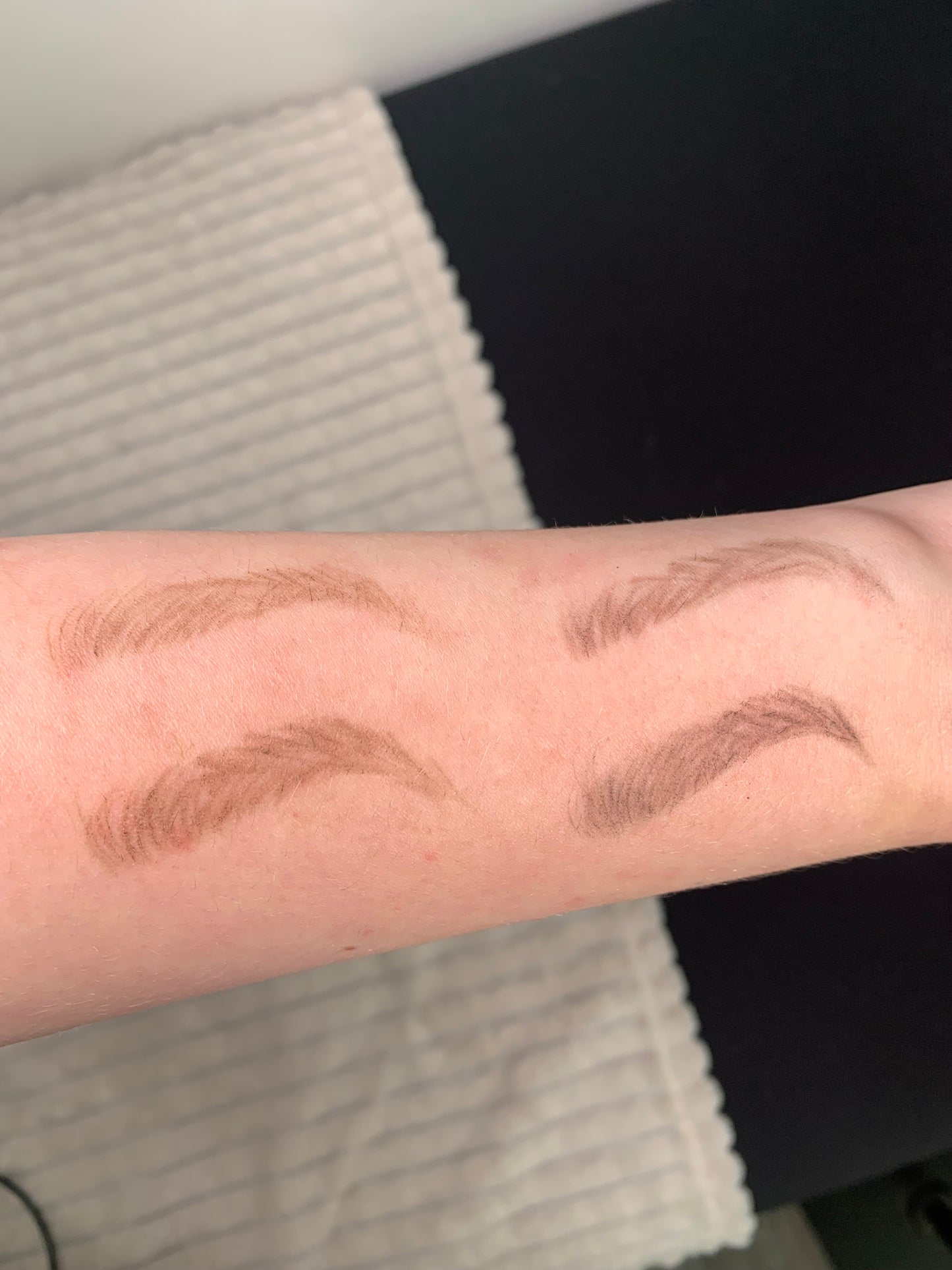 FORMING MICRO BROW PEN Ash brown